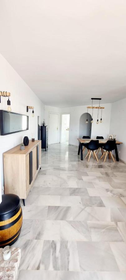 Апартаменти Mijas Holiday Фуенхірола Екстер'єр фото